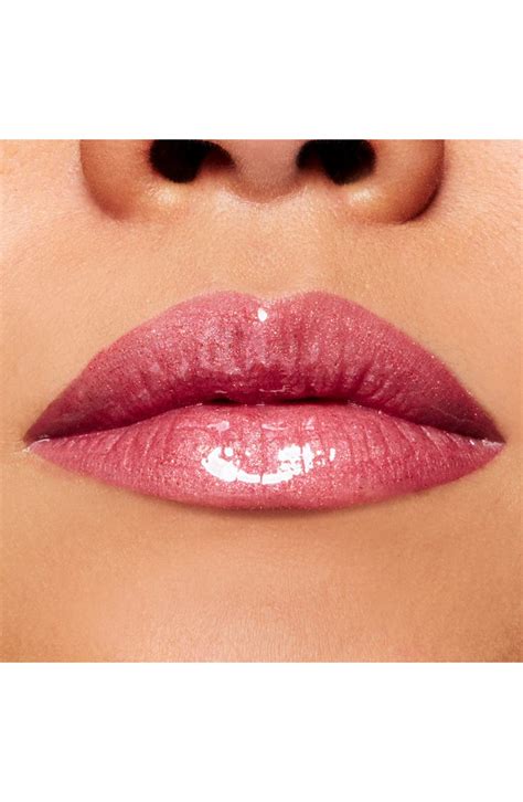 Magical Lips: Enhance your Beauty with Mac Lipgloss